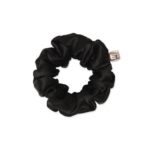 SILK SCRUNCHIE BLACK Объемная шелковая резинка