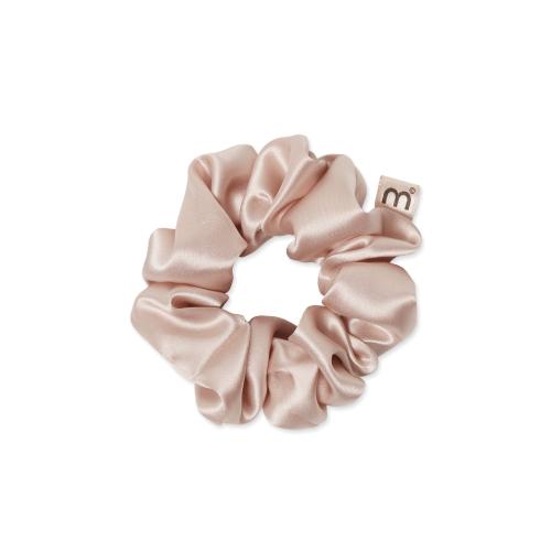 SILK SCRUNCHIE NUDE Объемная шелковая резинка