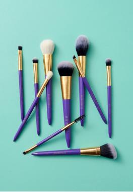 Как правильно выбрать профессиональные кисти для макияжа?